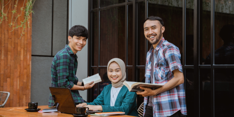 The Pros and Cons of Hiring Gen Z in the Workplace